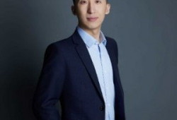 秦文龙,探寻历史脉络，解读文化传承
